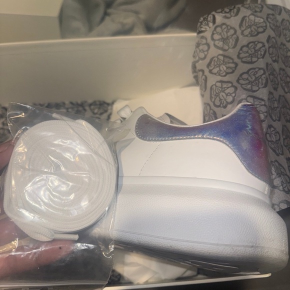 Designer sneakers - Picture 3 of 4